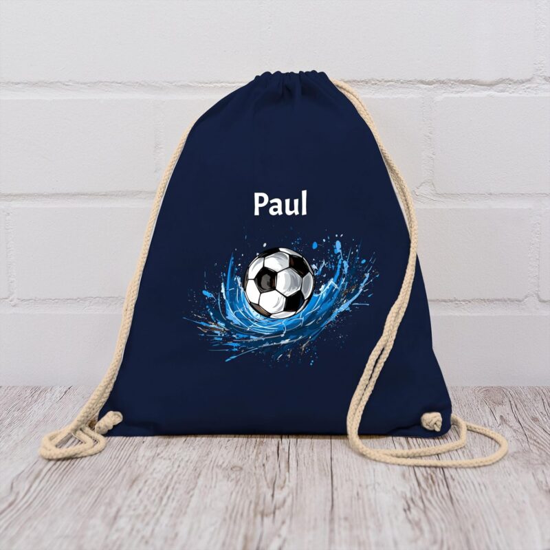 Geschenk mit Namen personalisiert by Shirtracer - Turnbeutel Rucksack - Fußball Fußballfan Fußballbegeistertes Fußballliebender Junge mit Name – Bild 7